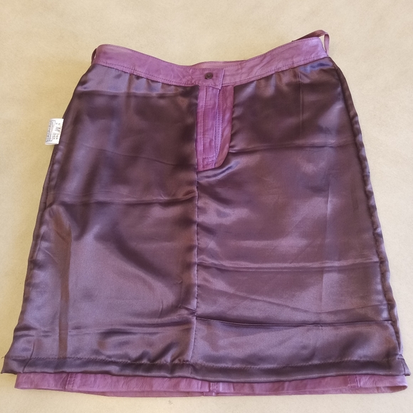 100% Genuine Leather Women's Mini-Skirt Size Medium - Picture 7 of 13